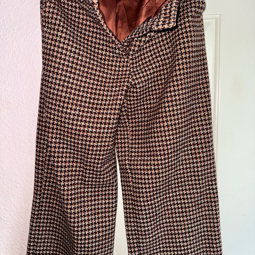 Stylish Houndstooth women’s Pants with silk inside !